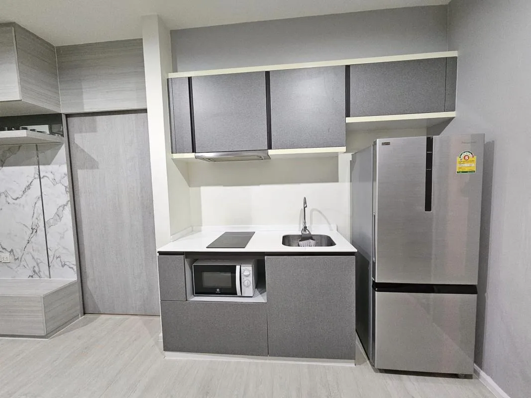 Property photos for The Key Sathorn - Charoenraj