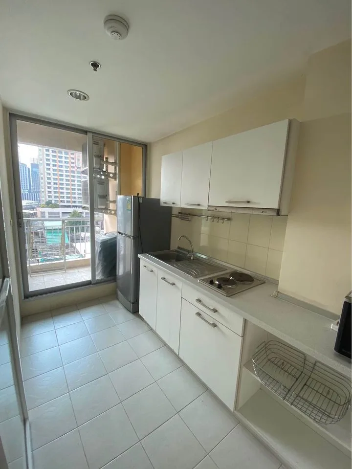 Property photos for Life @ Phahon - Ari