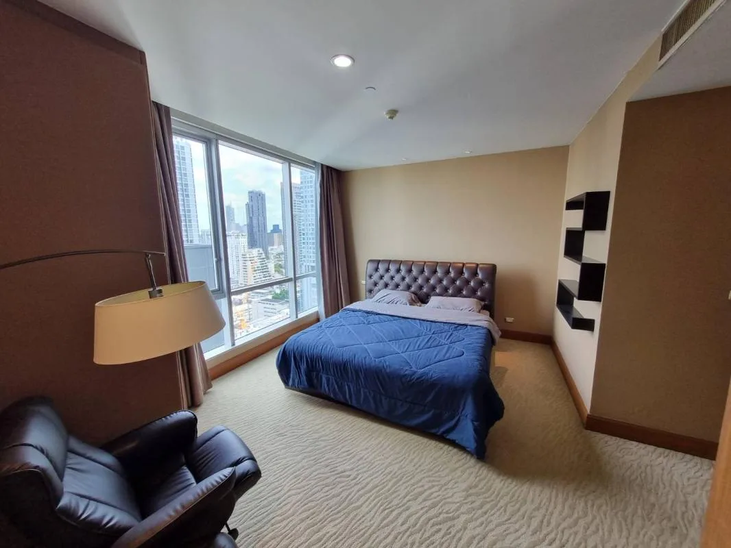 Property photos for Sky Villas Sathorn