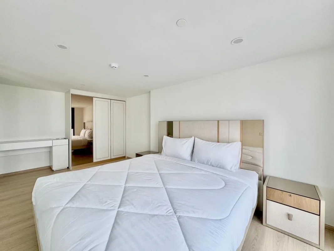 Property photos for Life Rama 4 - Asoke