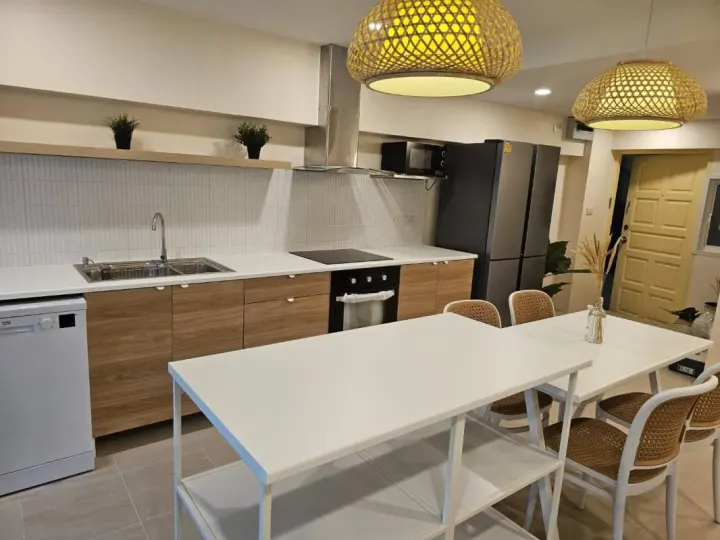 Property photos for Thonglor Tower