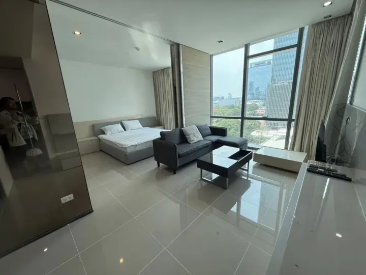 Property photos for The Room Sukhumvit 21