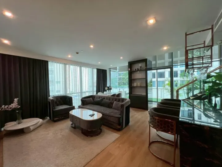 Property photos for The Room Sukhumvit 21
