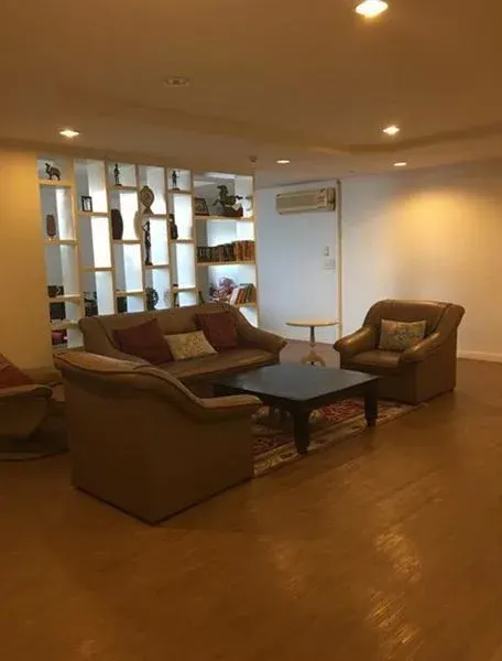 Property photos for Tai Ping Towers