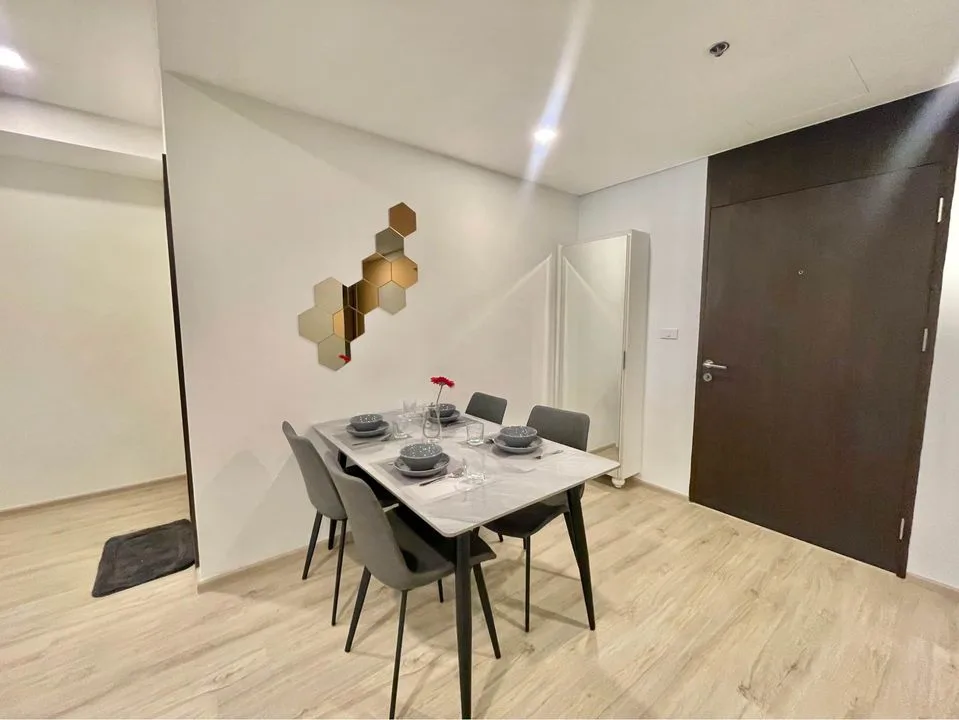 Property photos for Noble Remix