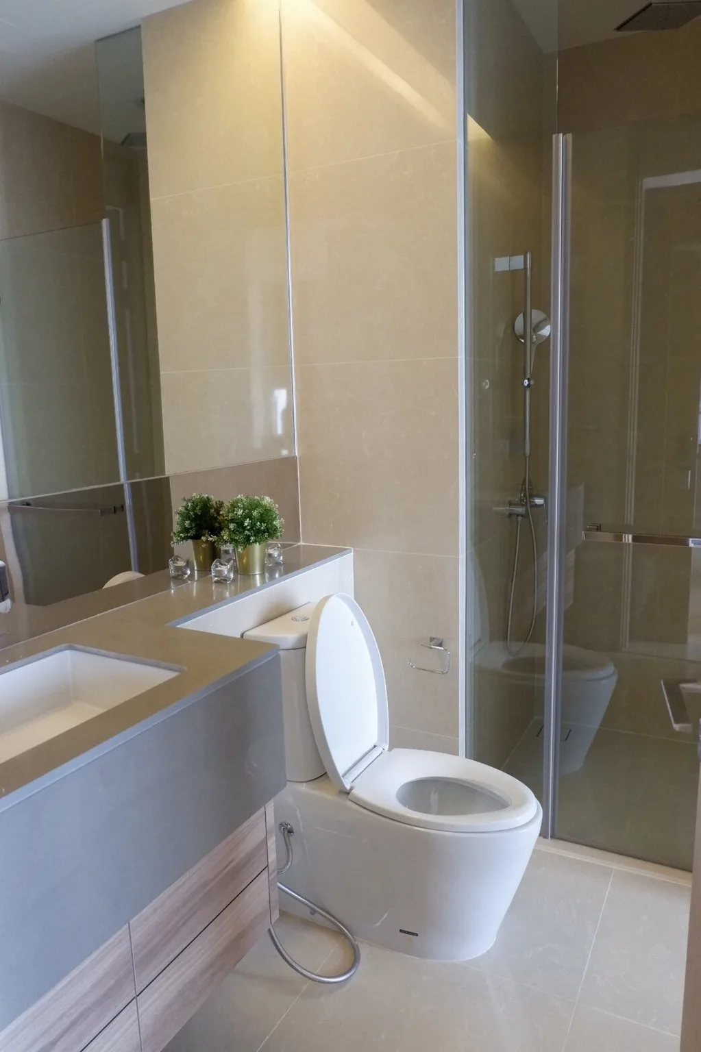 Property photos for The Esse Asoke