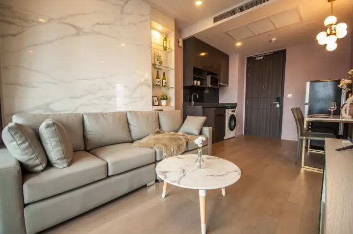 Property photos for Ashton Asoke