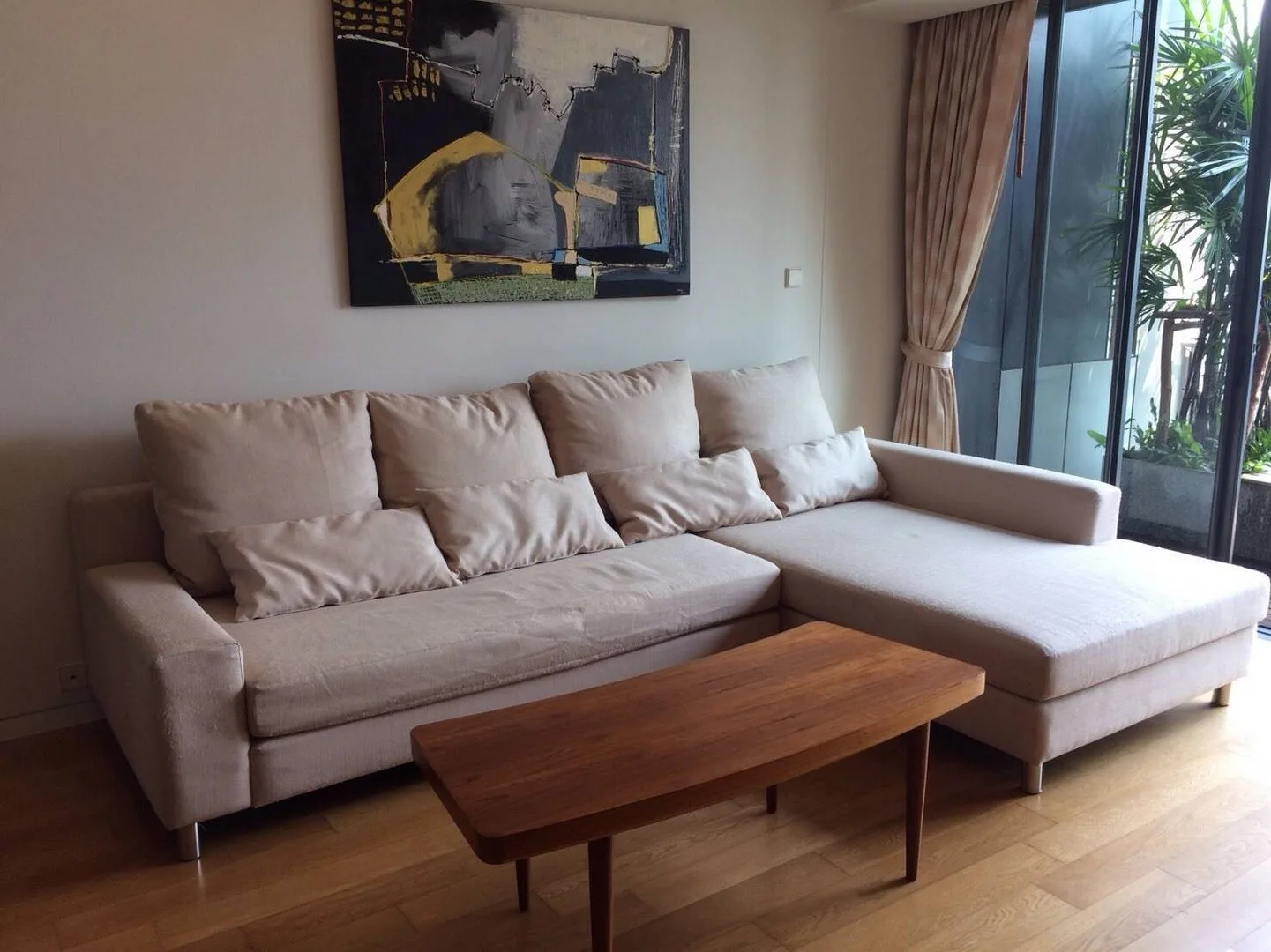 Property photos for The Met