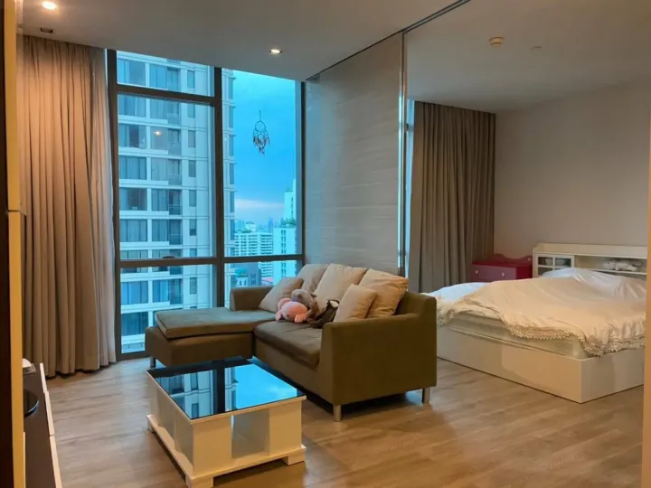 Property photos for The Room Sukhumvit 21