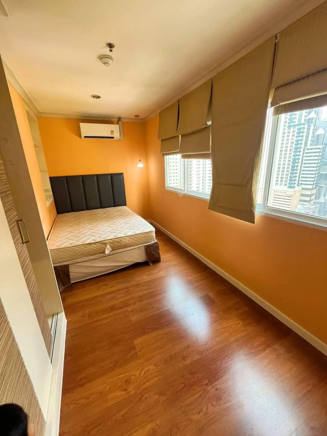 Property photos for Grand Park View Asoke