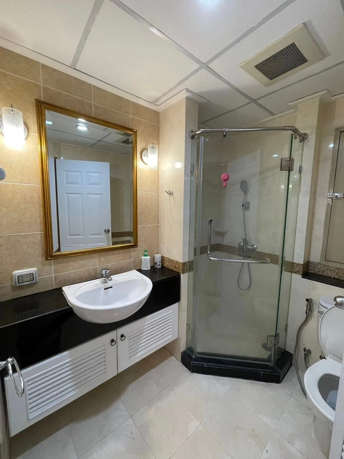 Property photos for Supalai Oriental Place Sathorn - Suanplu