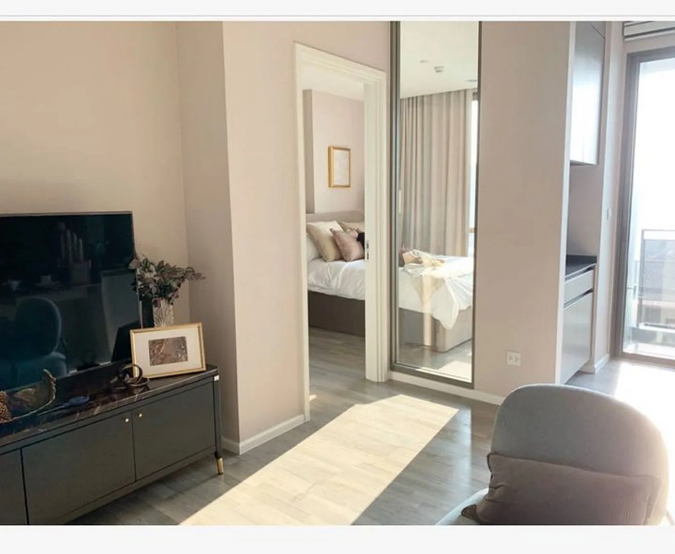Property photos for The Room Sukhumvit 69
