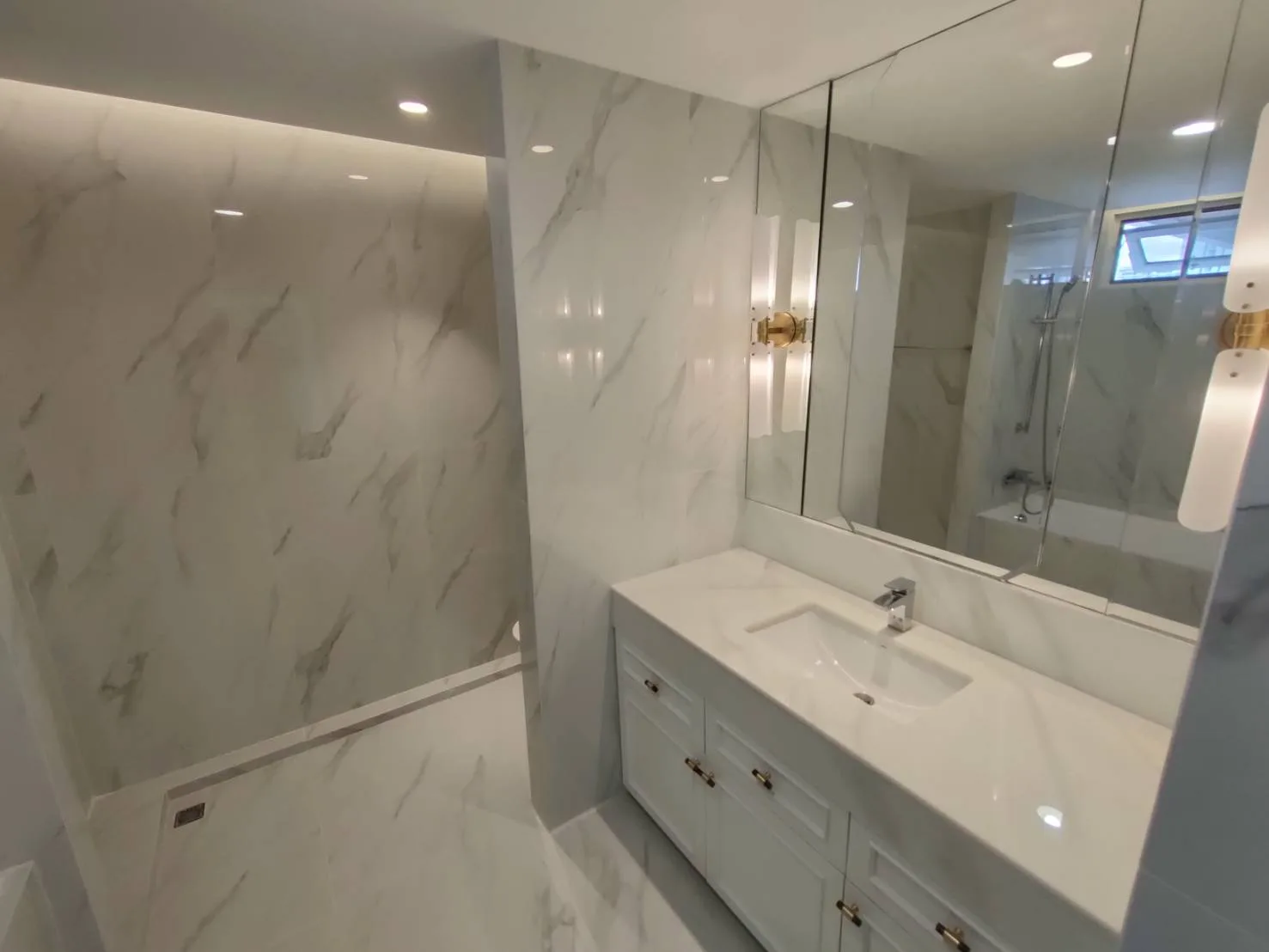 Property photos for Tipamas Mansion