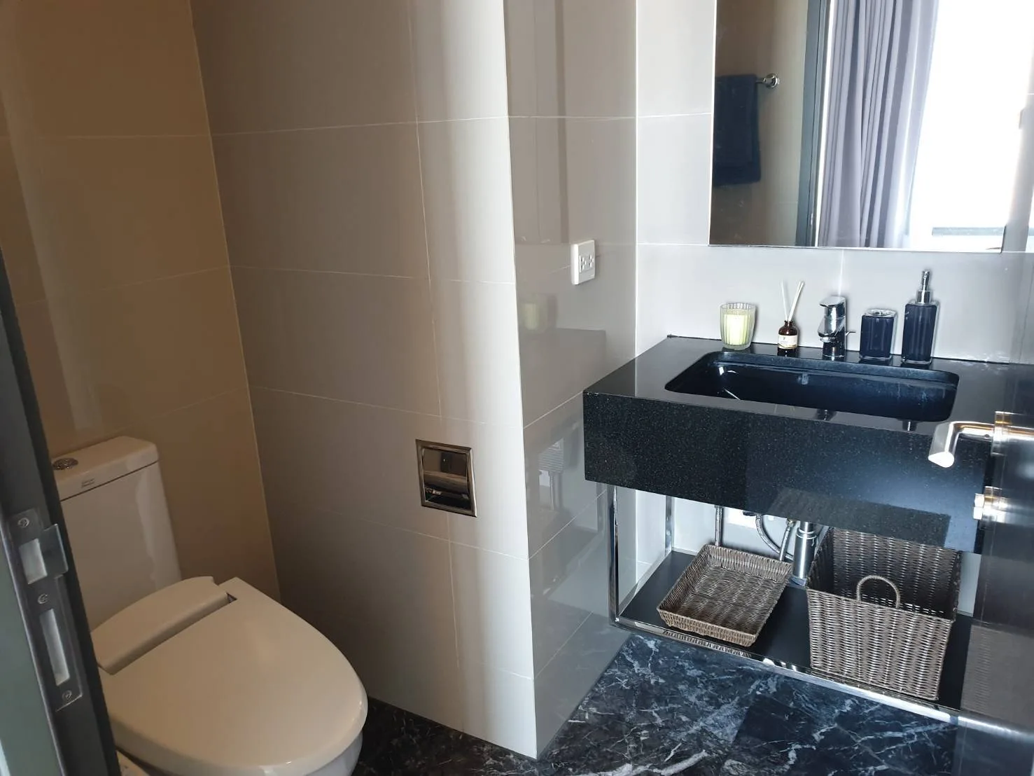 Property photos for Edge Sukhumvit 23
