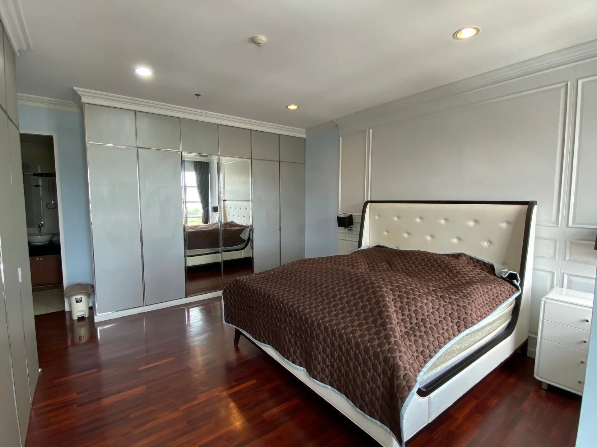 Property photos for Baan Klang Krung Siam - Pathumwan