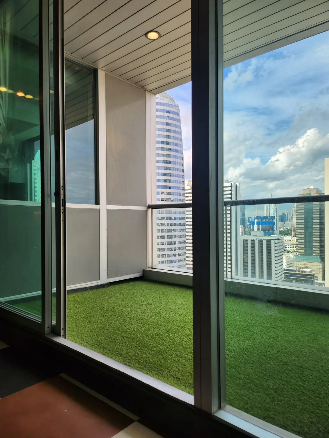Property photos for Sky Villas Sathorn