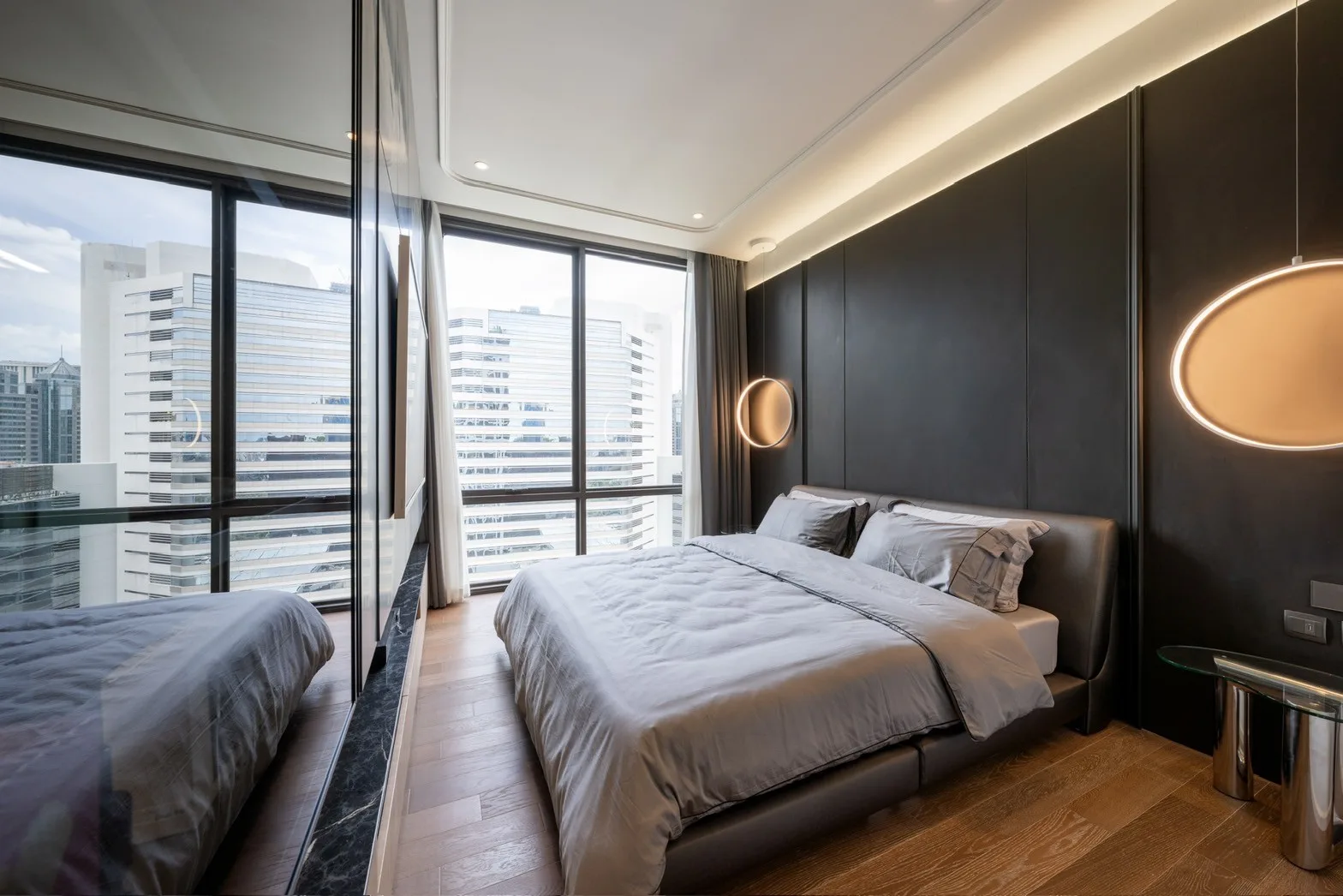 Property photos for Muniq Langsuan