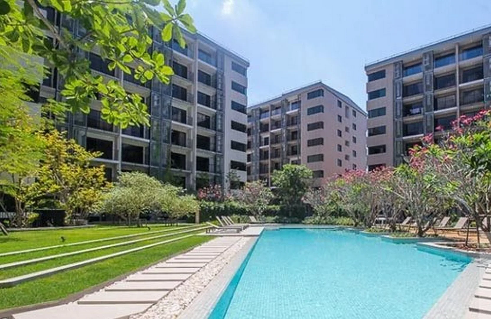 Property photos for Blossom Condo @ Sathorn - Charoenrat