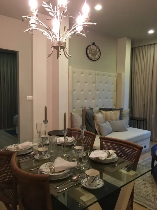 Property photos for Noble Refine