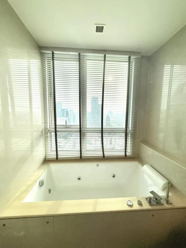 Property photos for The Address Asoke