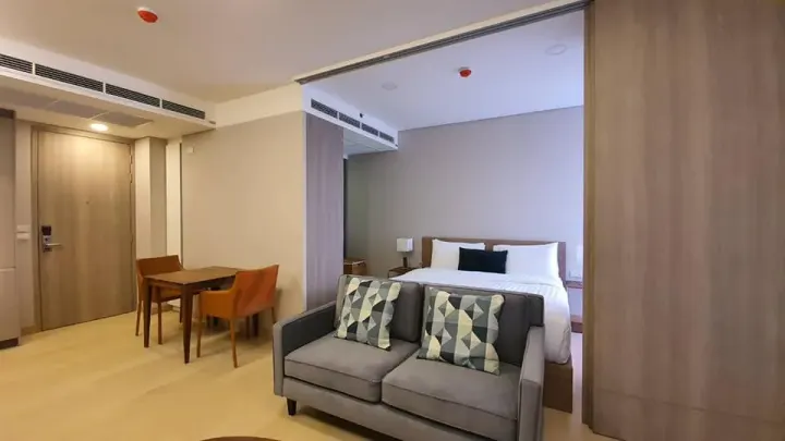 Property photos for Siamese Exclusive Queens