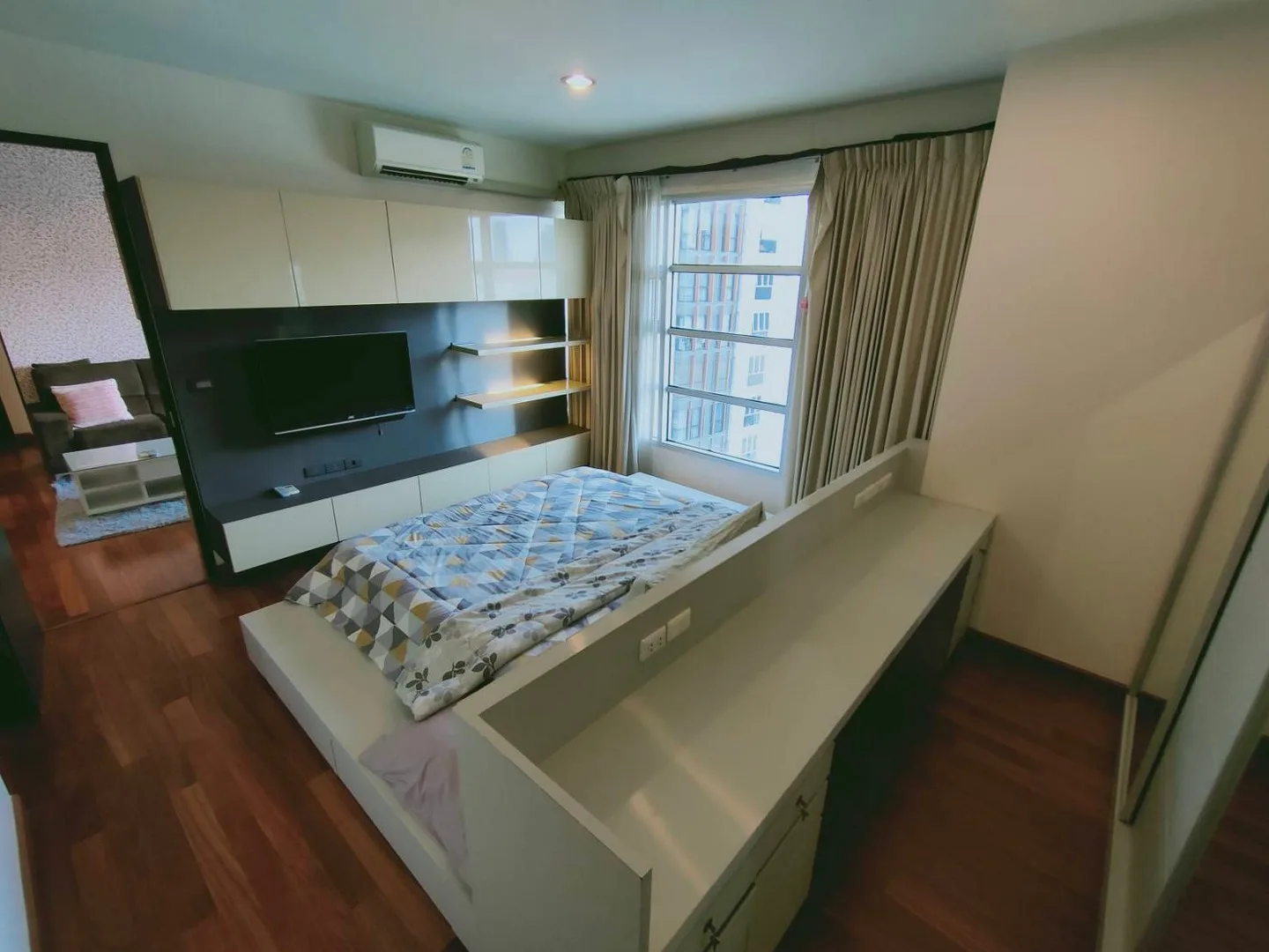 Property photos for Baan Klang Krung Siam - Pathumwan