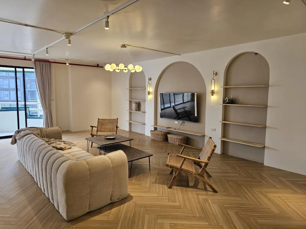 Property photos for Las Colinas