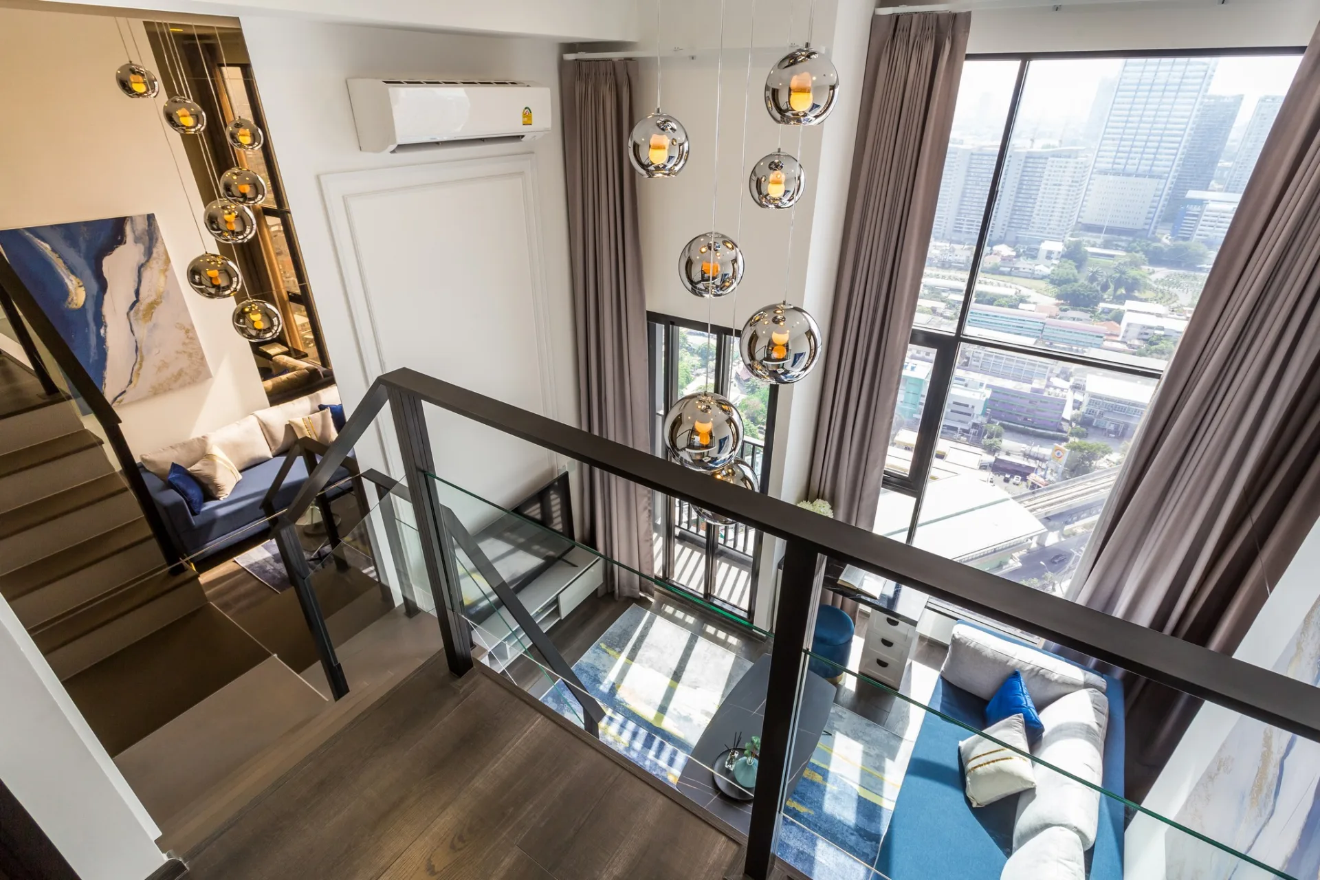 Property photos for Knightsbridge Space Ratchayothin