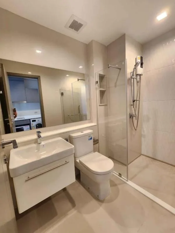 Property photos for Life Asoke Hype