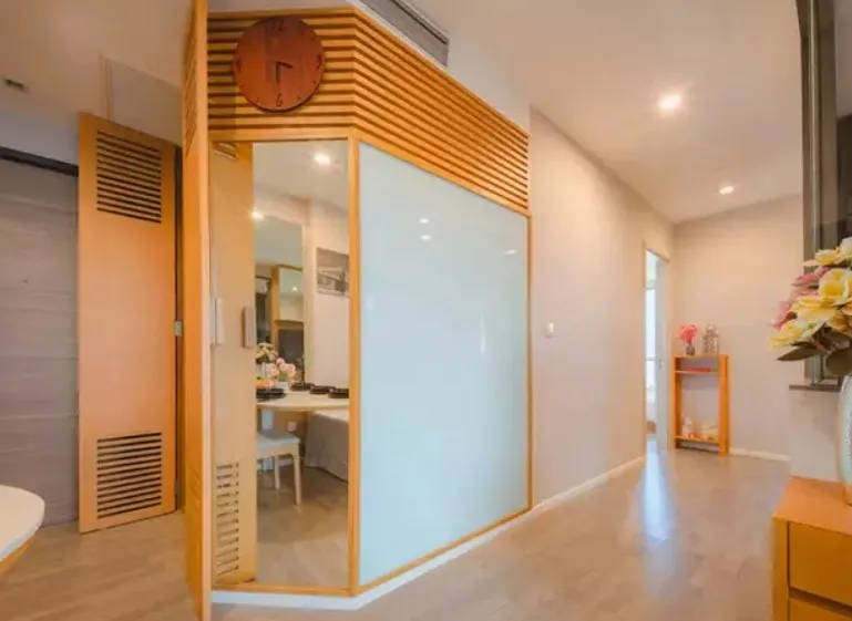 Property photos for The Room Sathorn - St.Louis