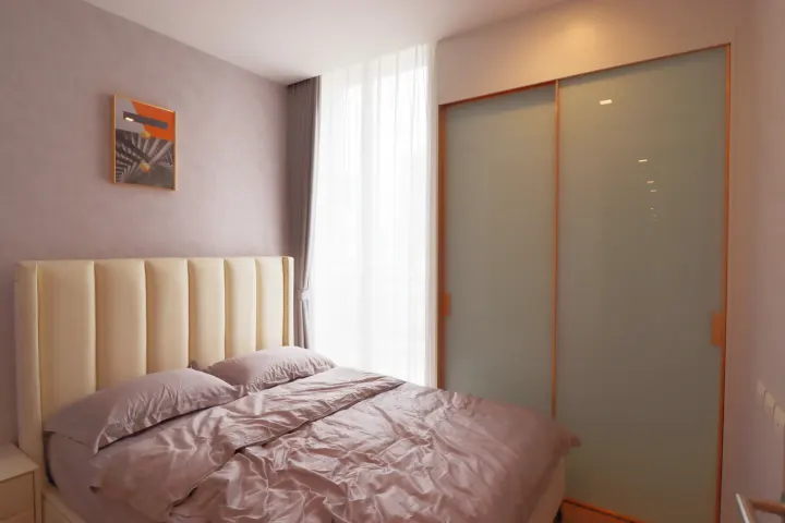 Property photos for Noble BE 33