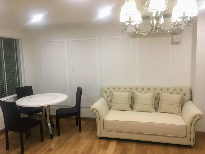 Property photos for State Tower