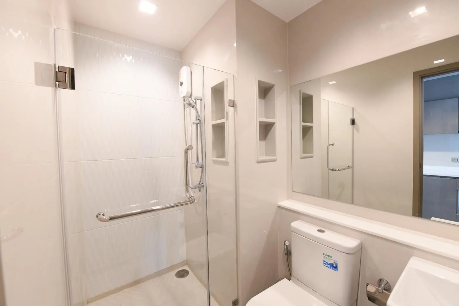 Property photos for LIFE Asoke - Rama 9