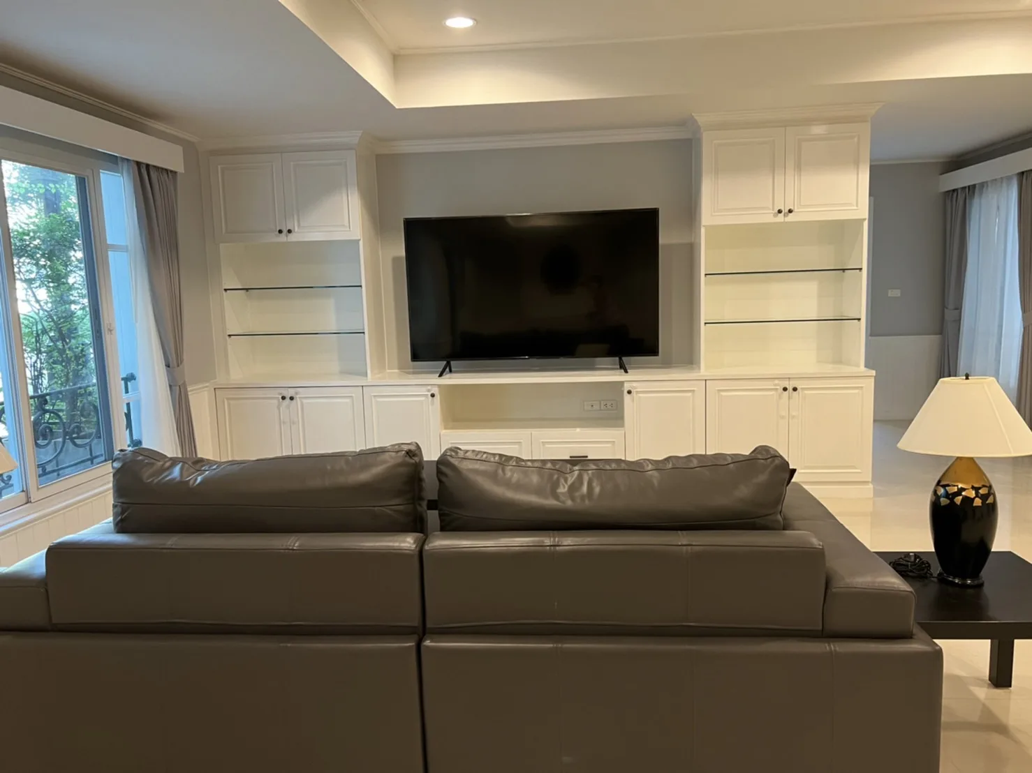 Property photos for La Vie En Rose Place