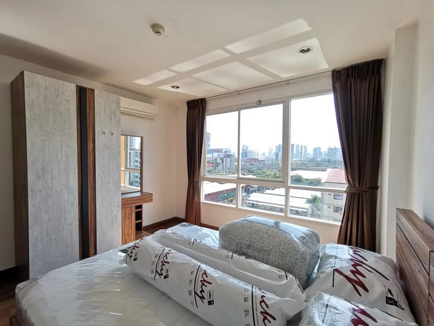 Property photos for PG Rama IX