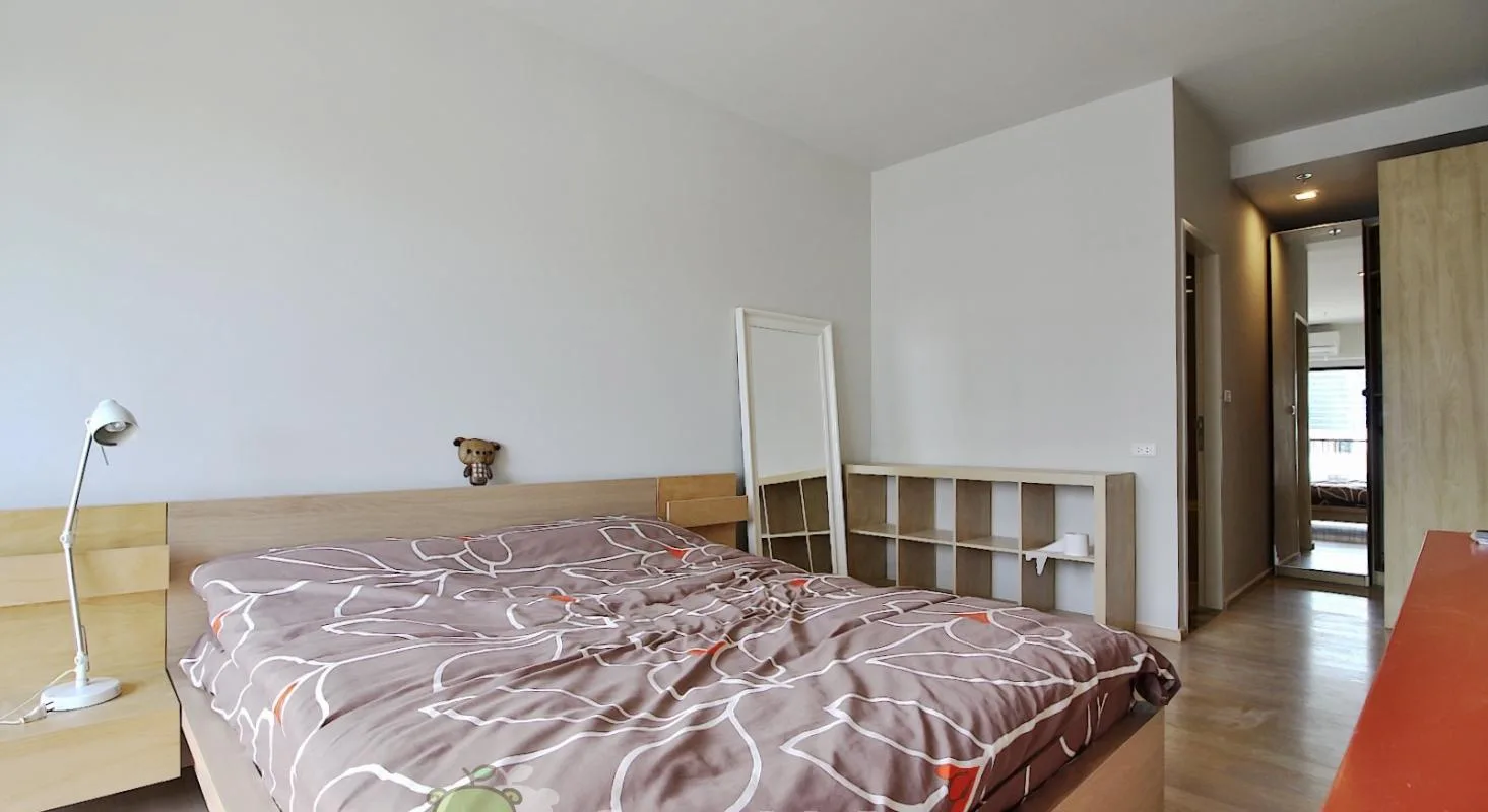 Property photos for Noble Refine