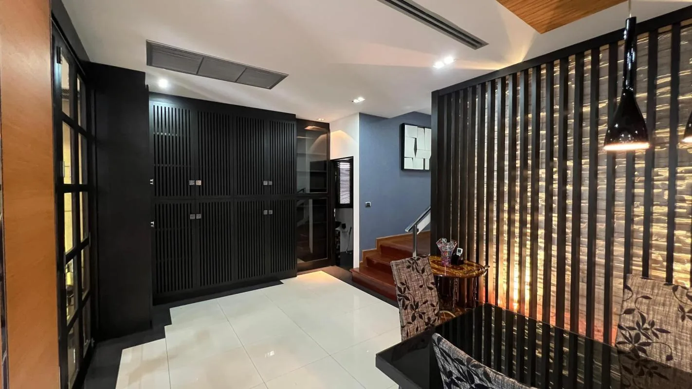 Property photos for Townhouse Suk 26