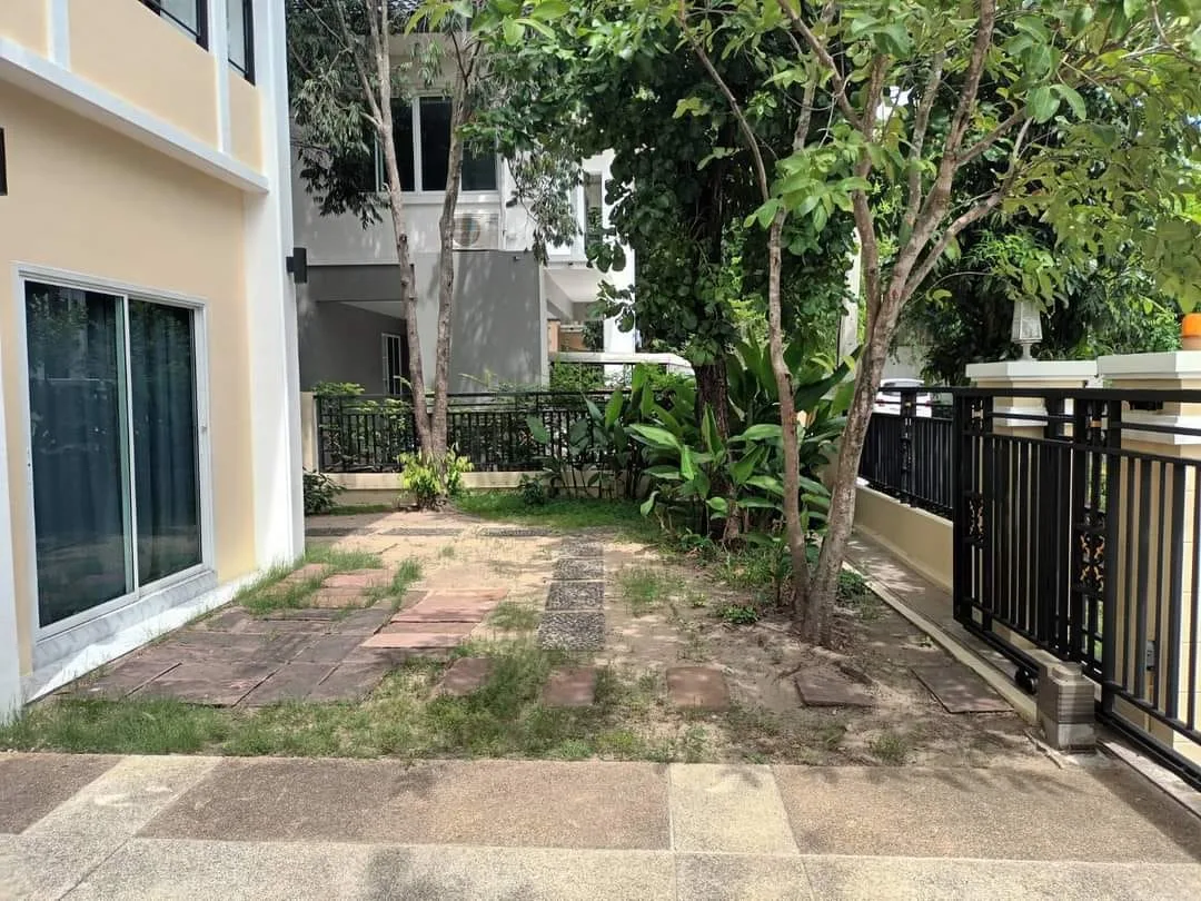 Property photos for Bangkok Boulevard Rama 5