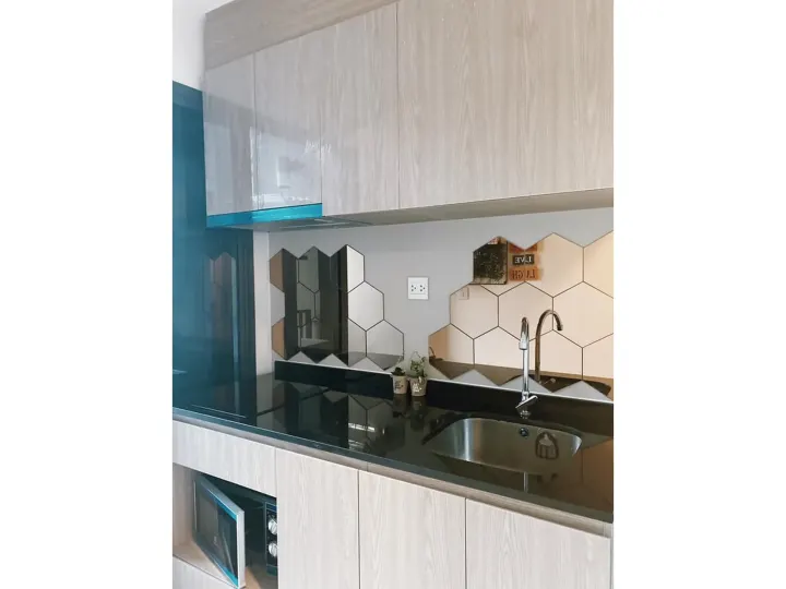 Property photos for Chambers On - nut Station