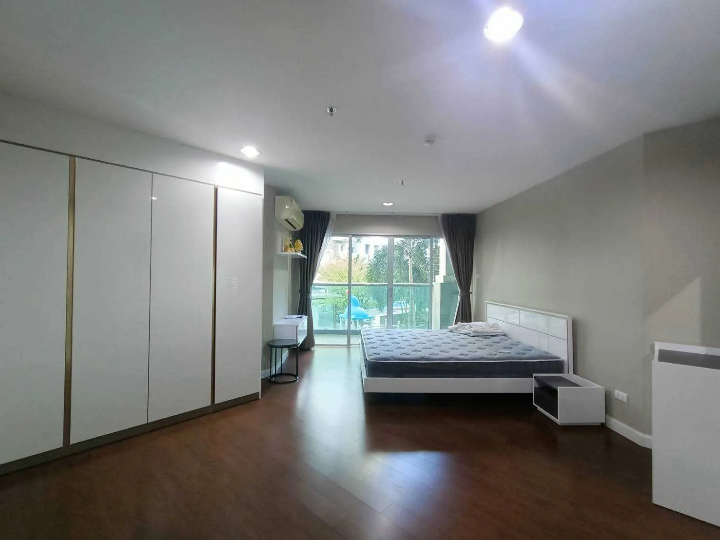 Property photos for Belle Grand Rama 9