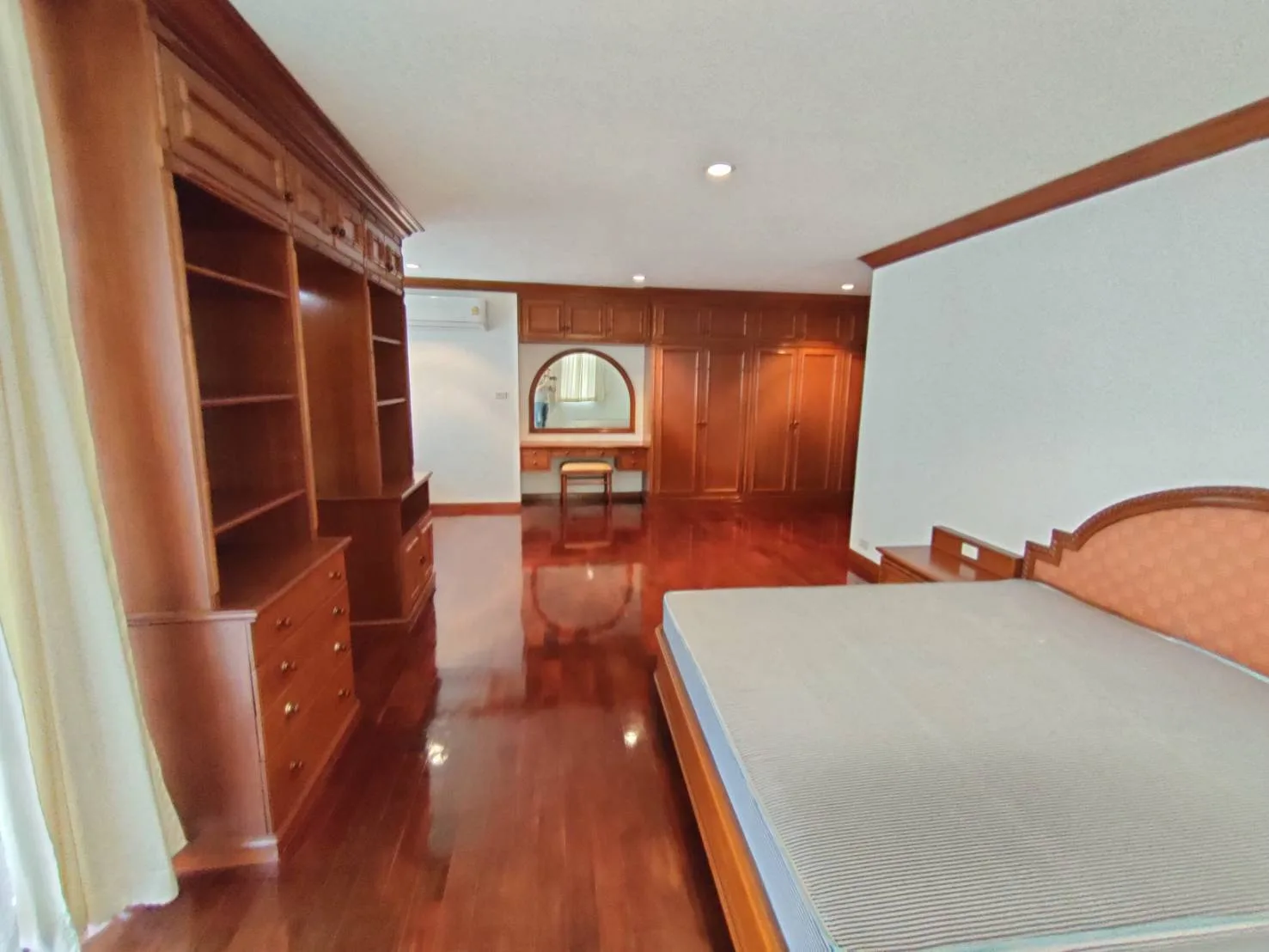 Property photos for Govind Tower