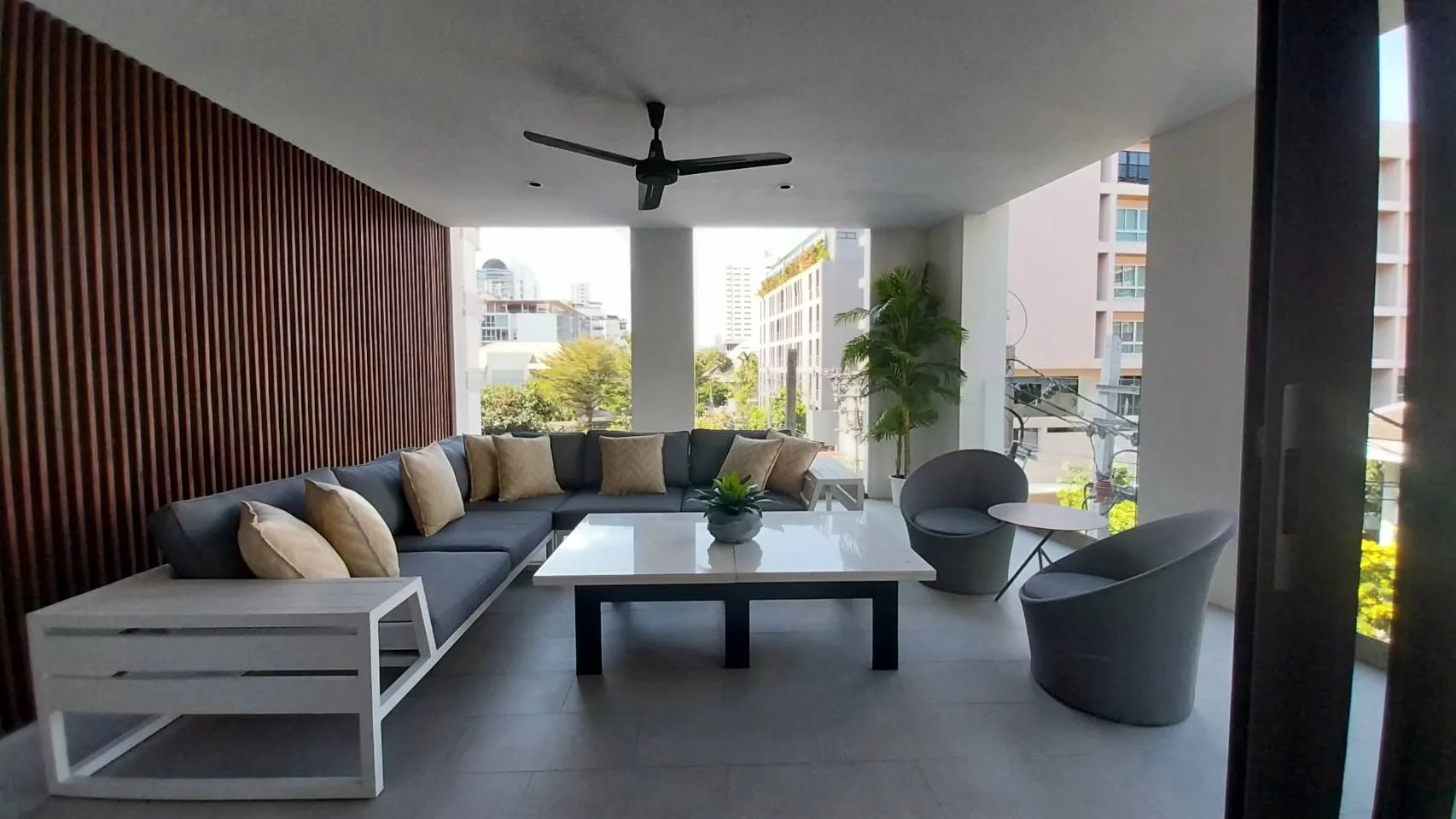 Property photos for La Citta Delre Thonglor 16