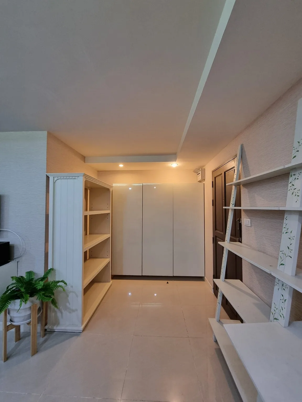 Property photos for Zenith Place  Sukhumvit 71