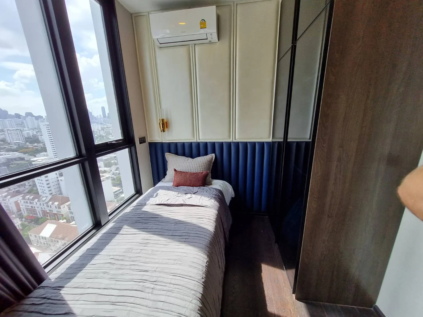 Property photos for Park Origin Thonglor