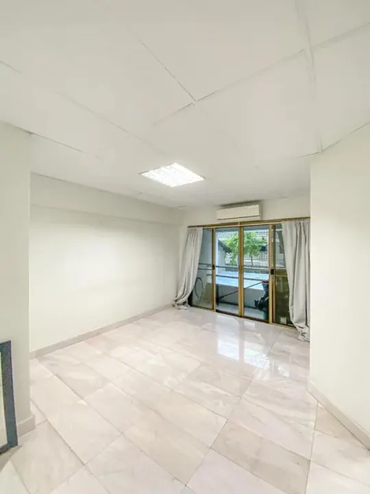 Property photos for Thonglor Tower