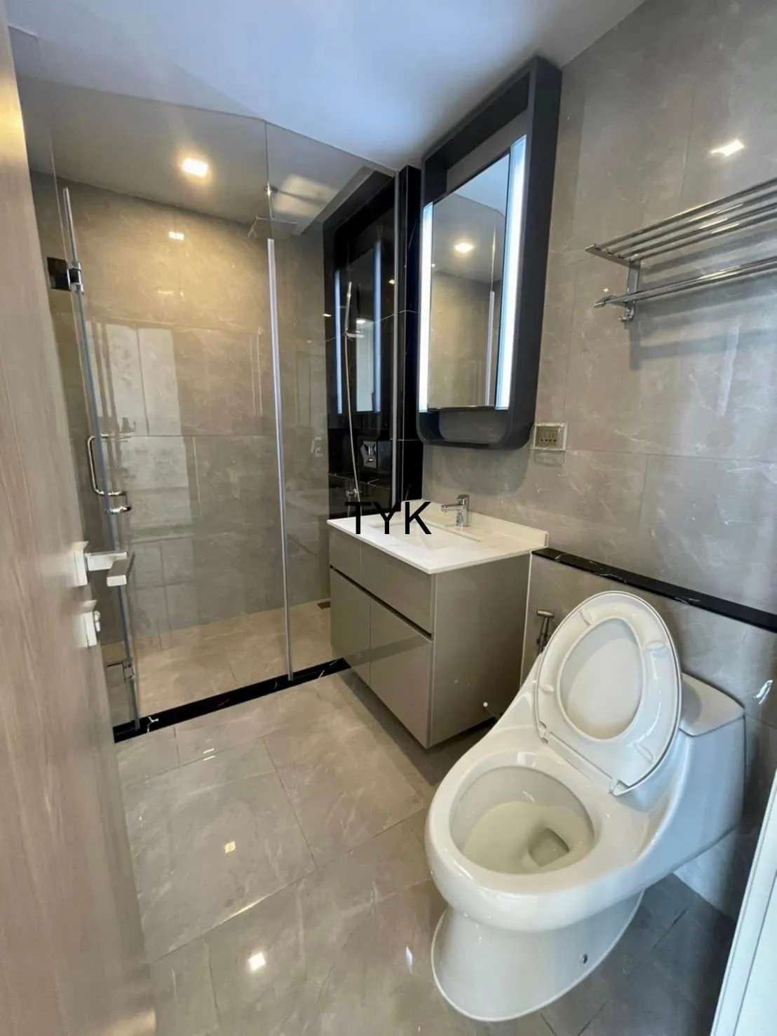Property photos for One 9 Five Asoke - Rama 9