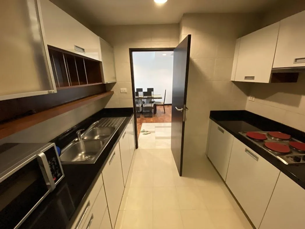 Property photos for Wilshire