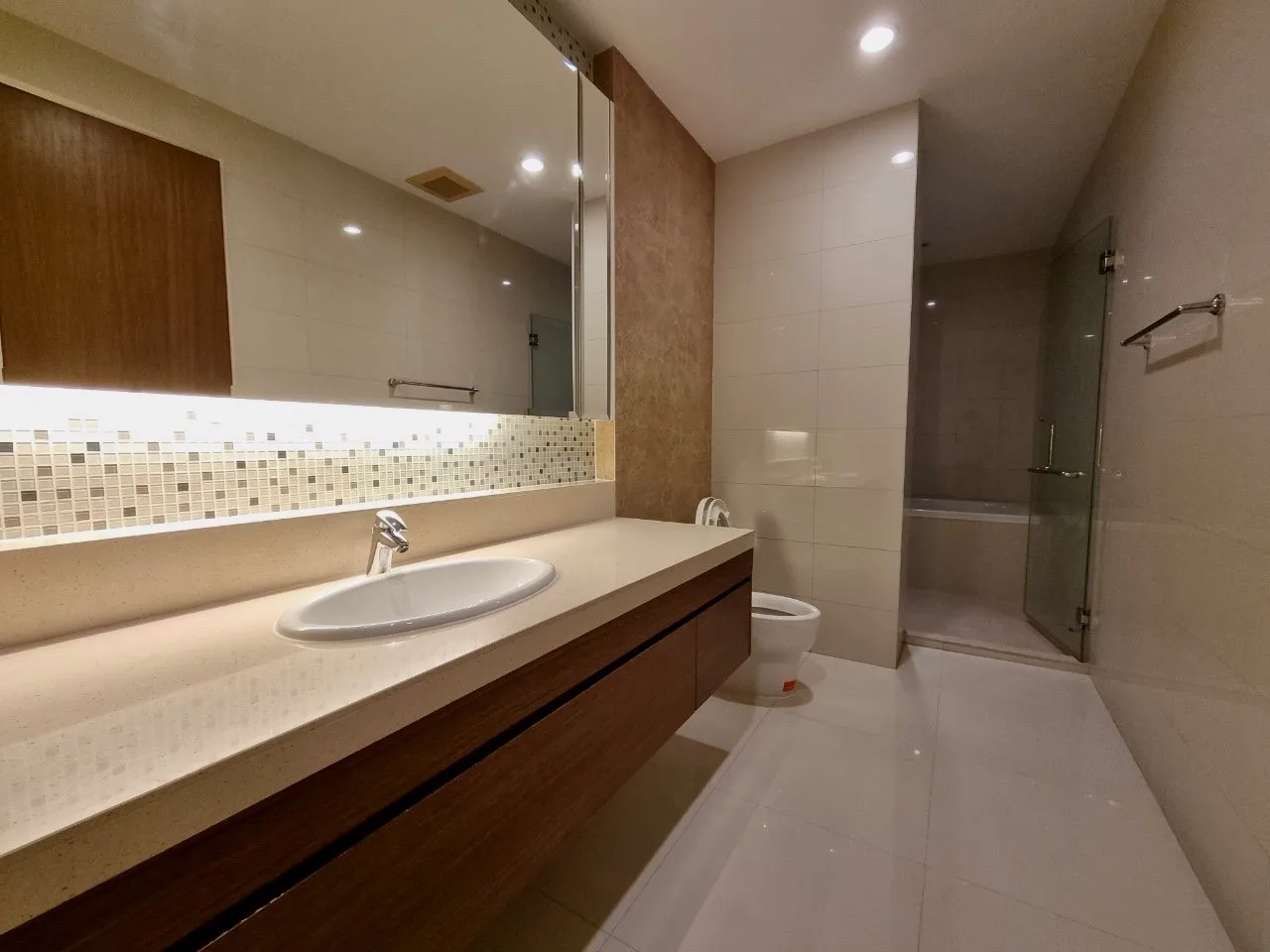 Property photos for Bright Sukhumvit 24