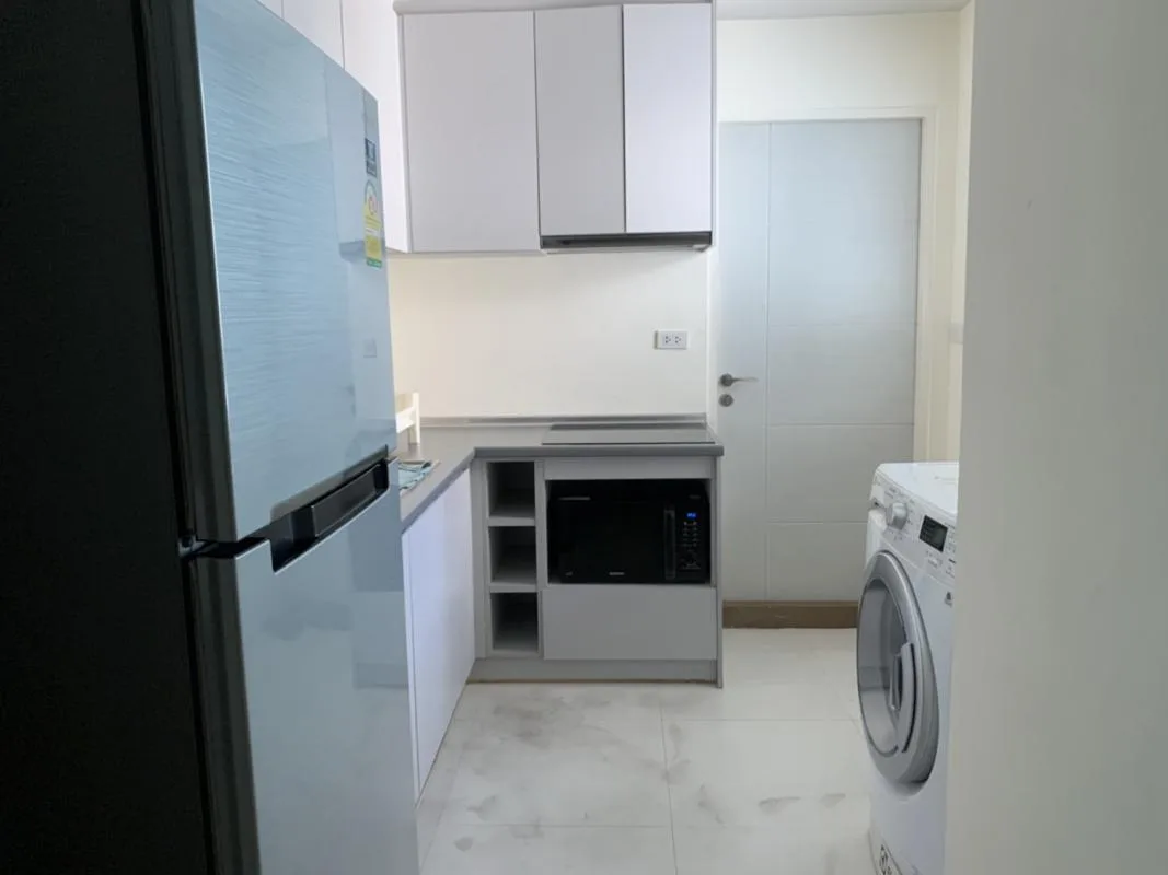 Property photos for The Crest Sukhumvit 24