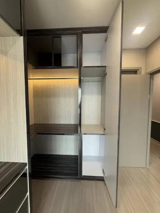 Property photos for Life Asoke Hype